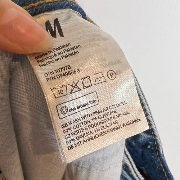 H&M Vintage Straight Ultra High Waist Split Hem Jeans. Size 16 - Picture 9 of 10